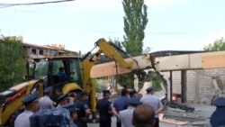 Երևանի քաղաքապետի որոշմամբ կարող են քանդվել համայնքապատկան հողամասում կառուցված ինքնակամ շինությունները