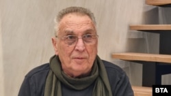 Владимир Перев