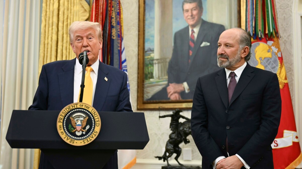 ゼレンスキーとプーチンはウクライナ戦争を終わらせるために「集まった」必要がある、とトランプは言う