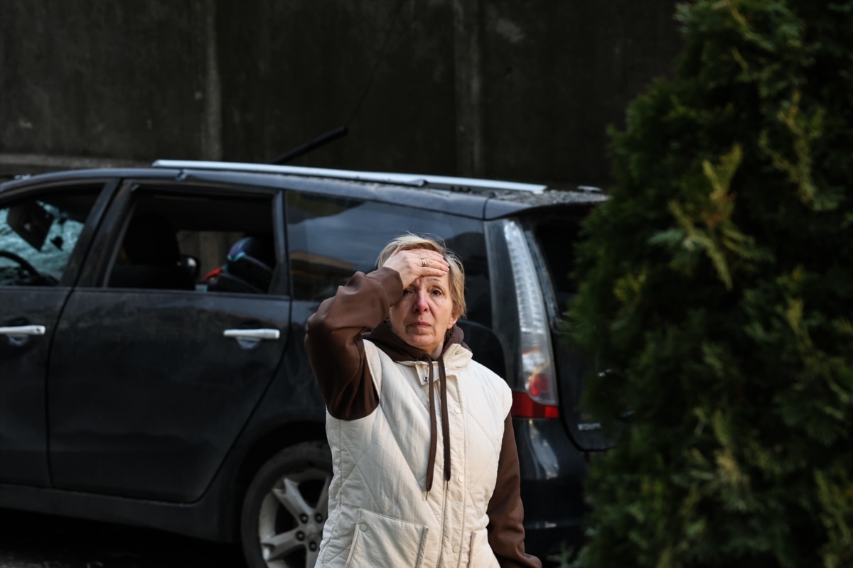 Масована атака РФ на Україну із жертвами: емоції людей та масштаби руйнувань (фотосвідчення)