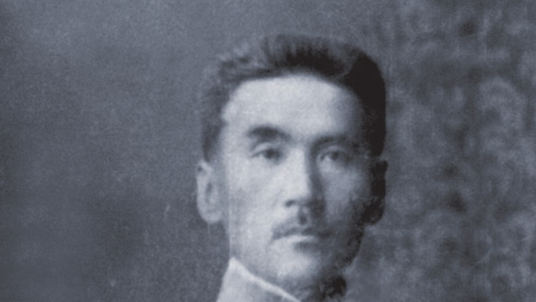 Екі адамның бір әйелді ұрып жатқан порно суреттері