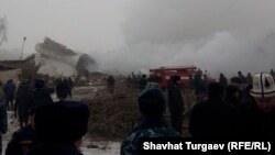 "Манас" абамайданынын жанындагы авиакырсык.