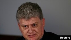Лон Сноуден, падари Эдвард Сноуден