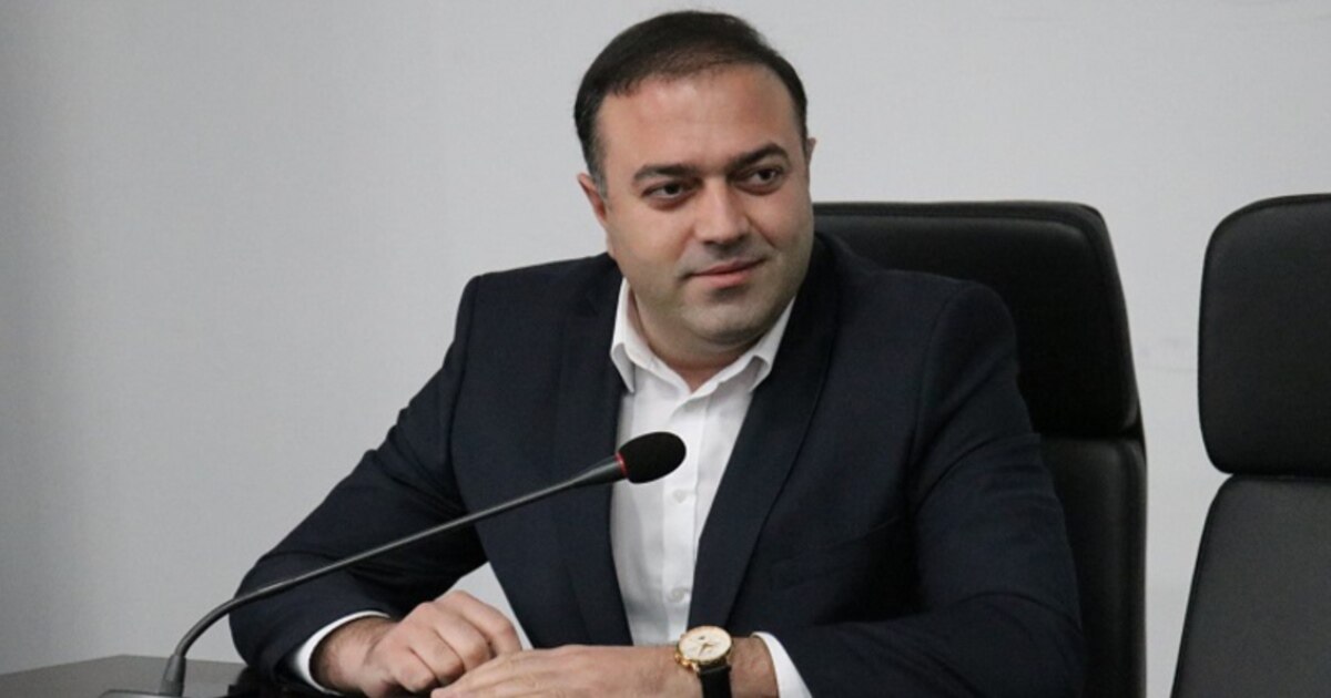 ქობულეთის მერიც ფეისბუკპოსტით გადადგა