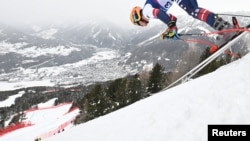 Тренировка горнолыжников в спортивном центре Бормио перед олимпийскими стартами