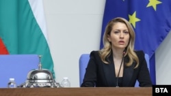 Рая Назарян