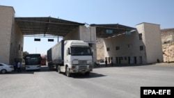 The resolution authorizes aid deliveries to northwest Idlib through the crossing at Bab al-Hawa on Syria's border with Turkey. (file photo)