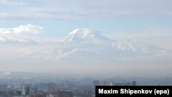 Երևանյան համայնապատկեր, արխիվ