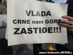 Jedna od poruka sa protesta u Budvi, 5.februar 2025.