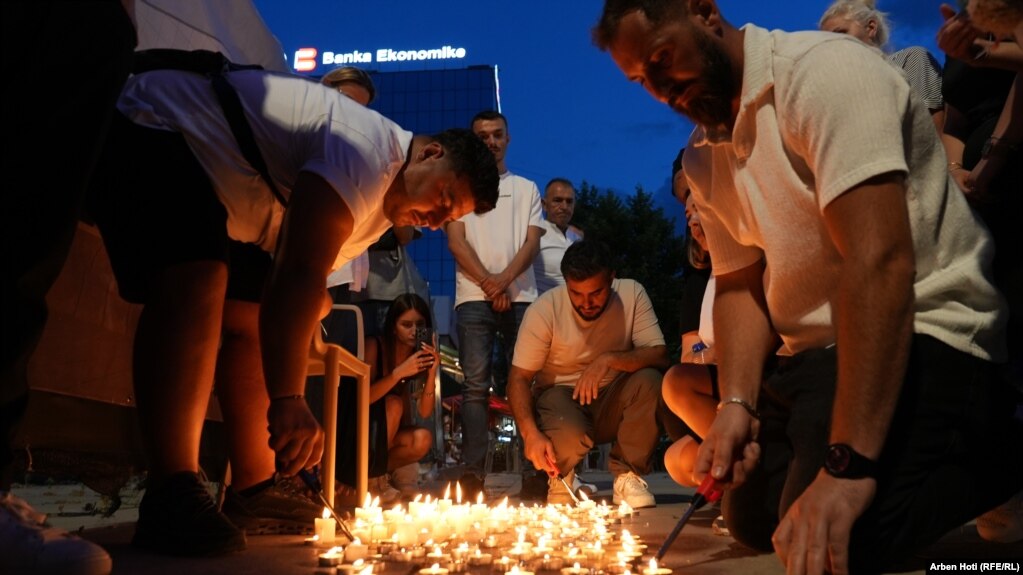 Policia e Kosovës ka thënë se Zejnullahu ka qenë jobashkëpunues me zyrtarët e rendit, mirëpo nga pamjet e shpërndara në mediat sociale, që është thënë se janë nga rasti në Lipjan, viktima duket me duar të lidhura dhe në gjunjë, ndërsa më pas bartet me auto-ambulancë. 
