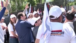 Պատմական ընտրություններ են, հիմնական ընդդիմադիր առաջնորդը տնային կալանքից է մասնակցում քարոզարշավի. Նարեկ Կարապետյան