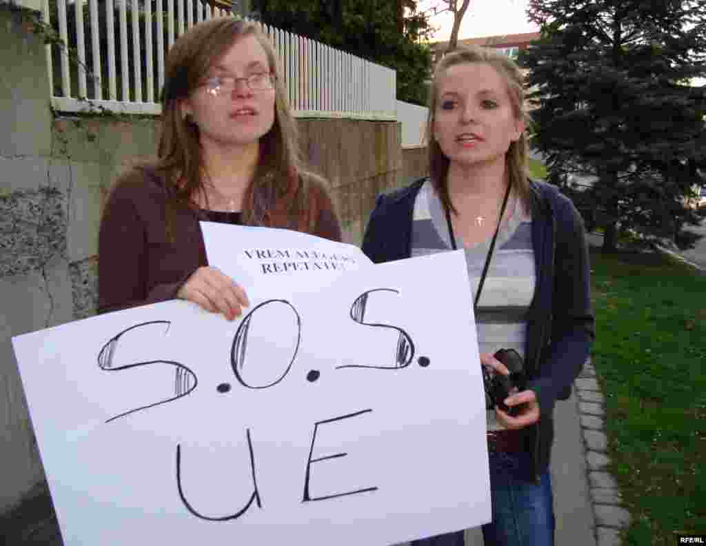 Proteste la ambasada Republicii Moldova la Praga