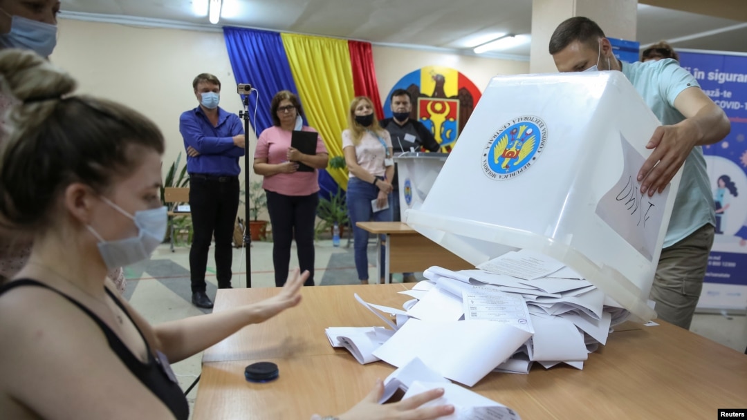Republica Moldova se pregătește de alegerile din 20 octombrie, care vor avea loc în paralel cu un referendum legat de aderarea țării la UE. Fotografie generică.