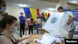 Proiectul de modificare a Codului Electoral omite propunerea de introducere a votului electronic