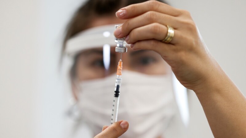 OBSH: Vaksinat, shumë efektive kundër variantit Delta