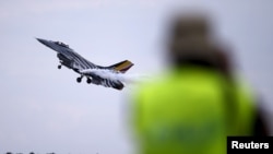 Air Show у Радаме, архіўнае фота