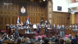 Mogherini pengohet nga radikalët gjatë fjalimit