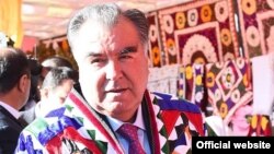 Տաջիկստանի նախագահ Էմոմալի Ռահմոն, հոկտեմբեր, 2016թ․