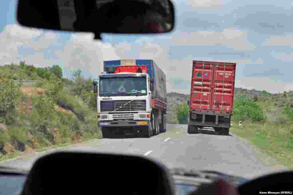 Armenia -- Iranian truck-drivers in Armenia, 24Aug2012