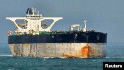 Tancul petrolier Bella 1 (redenumit în Marinera) într-o fotografie făcută în Strâmtoarea Malacca și postată pe social media în martie 2025