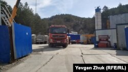 Подготовка к строительству второй нитки тоннельного водовода в Ялту у села Счастливое, апрель 2021 года