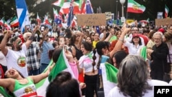 گزارش تصویری؛ شادی و عزا در مرگ خامنه‌ای