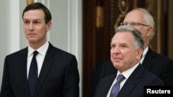 За даними Politico, очікується, що до складу делегації США увійдуть посланець США Стів Віткофф і зять Дональда Трампа Джаред Кушнер, а до складу російської делегації – спецпредставник Путіна Кирило Дмитрієв