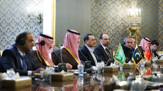 علی واعظ: نشست چهارجانبه در تهران مهم است اما به نتایج آن نمی‌توان خوشبین بود
