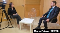 Віцепрем’єр-міністр з відновлення – міністр розвитку громад та територій України Олексій Кулеба під час інтерв'ю Радіо Свобода в Брюсселі, Бельгія, 23 березня 2026 року