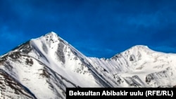 Kyrgyzstan The mountains. Nature. weather. winter. Sky. Summer. Mountain goats. Snow. Ecology. 11, 2018
