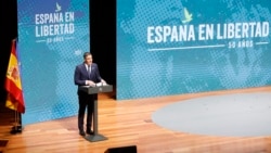 Spania în libertate. Premierul Pedro Sanchez la primul din seria de evenimente consacrate împlinirii unei jumătăți de secol de la sfârșitul dictaturii lui Franco.