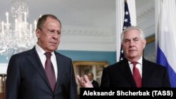 Russian Foreign Minister Sergei Lavrov (left) and U.S. Secretary of State Rex Tillerson (file photo)