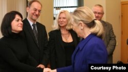 Гілары Клінтан на сустрэчы зь беларускімі актывістамі