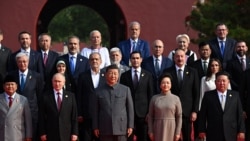 Foștii premieri români Adrian Năstase și Viorica Dăncila, la parada militară din China, 3 septembrie 2025