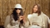 John Lennon és Yoko Ono egy sajtótájékoztatón 1969-ben.