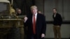 Дональд Трамп АҚШ президенті қызметіндегі бірінші мерзімінде Ауғанстандағы америкалық әскерилер орналасқан Баграм әуе базасында болған. 28 қараша, 2019 жыл.