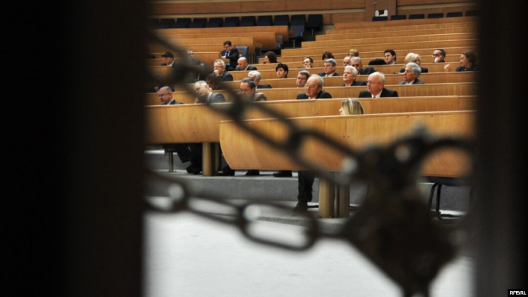Važno je da se američka administracija što prije uključi u rješavanje problema u BiH: Miro Lazović (na fotografiji: Parlament Bosne i Hercegovine)