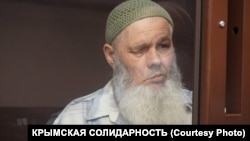 Один из подсудимых Сервет Газиев в российском суде