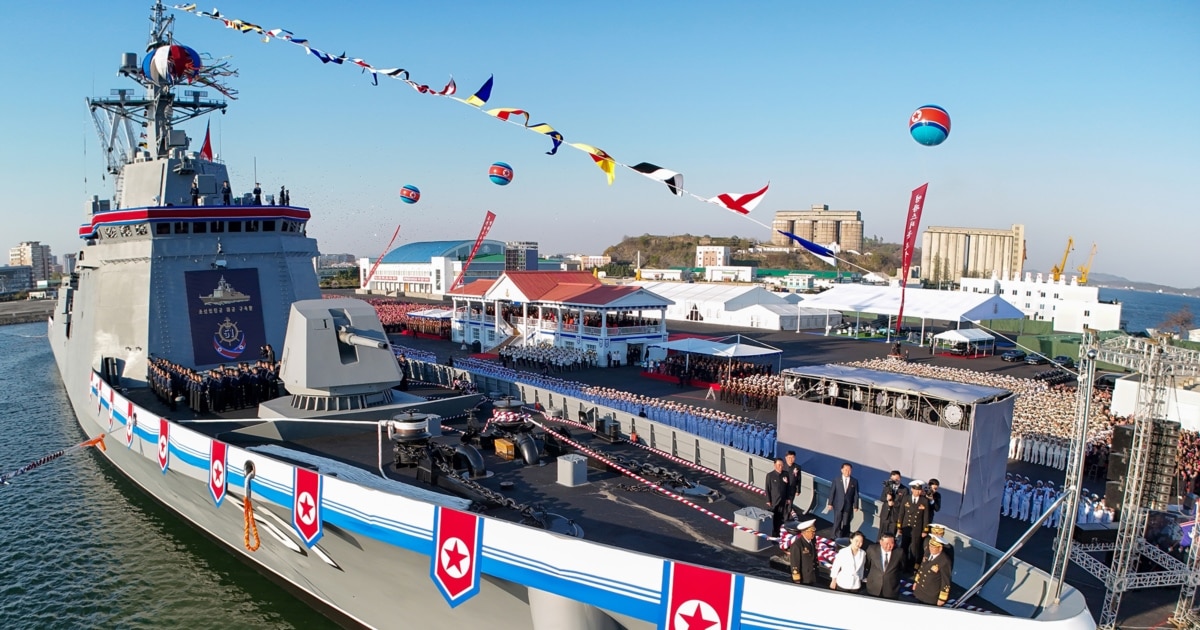 ჩრდილოეთ კორეის ახალი სამხედრო გემი კიმ ჩენ ინის თვალწინ დაზიანდა