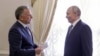 Посланець президента США Стів Віткофф і президент Росії Володимир Путін під час зустрічі в Санкт-Петербурзі, РФ, 21 жовтня 2026 року