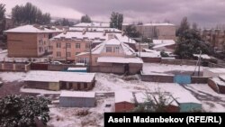 Первый снег в Караколе, 30 сентября 2017 года.