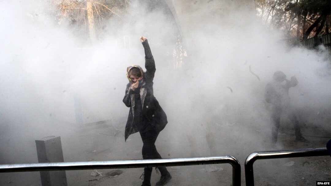 According to RSF, "the increase in protests against the Iranian government has resulted in an increase in the persecution of journalists." (file photo)
