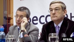 Адвокаты Ходорковского и Лебедева – Вадим Клювгант (слева) и Константин Ривкин