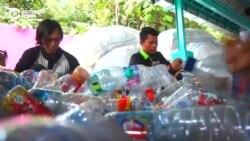 Пять пластиковых бутылок в обмен на проездной билет (видео)