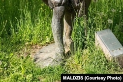 Помнік Тадэвушу Касьцюшку ў швайцарскім Залатурне першапачаткова ўсталявалі фактычна проста на зямлі