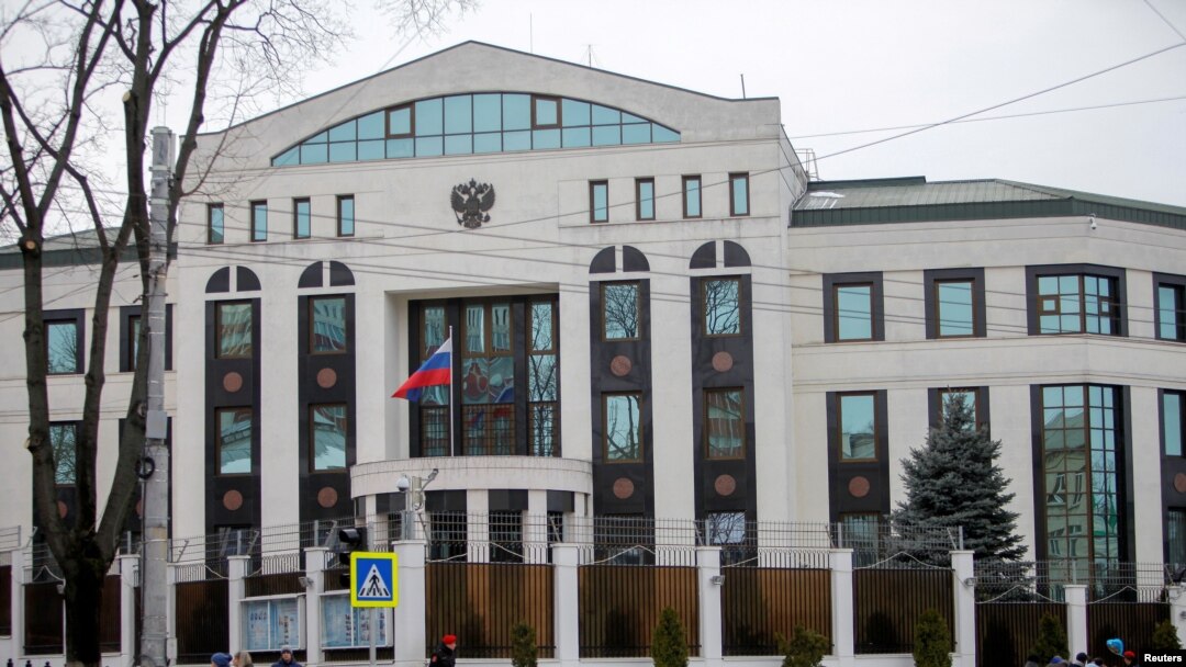 Ambasada Rusiei de la Chișinău.