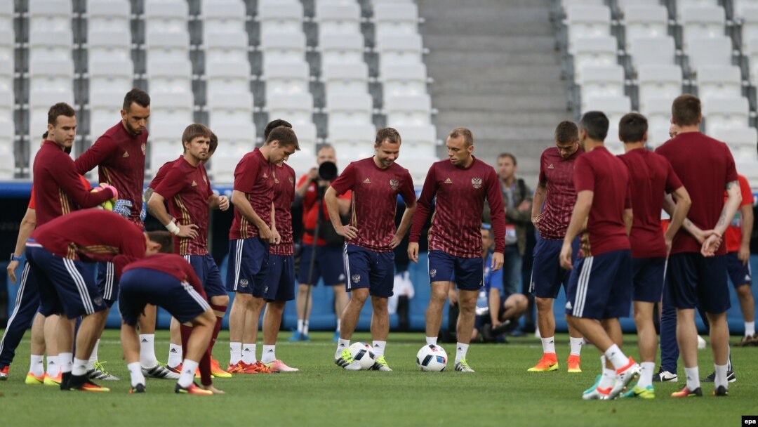 Igrači Rusije na treningu pre utakmice sa Engleskom na EURO 2016 