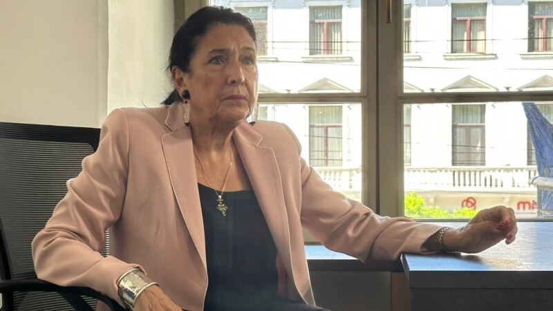 სალომე ზურაბიშვილი არ შეუშვეს 11 დემონსტრანტის სასამართლო სხდომაზე