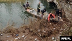 Smeće na obalama Skadarskog jezera, foto iz arhive, Savo Prelević