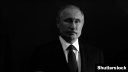 Експерти припускають, що смерть Путіна може якщо не зупинити, то поставити на паузу війну проти України. На фото: Путін під час візиту до Вірменії, Єреван, 1 жовтня 2019 року